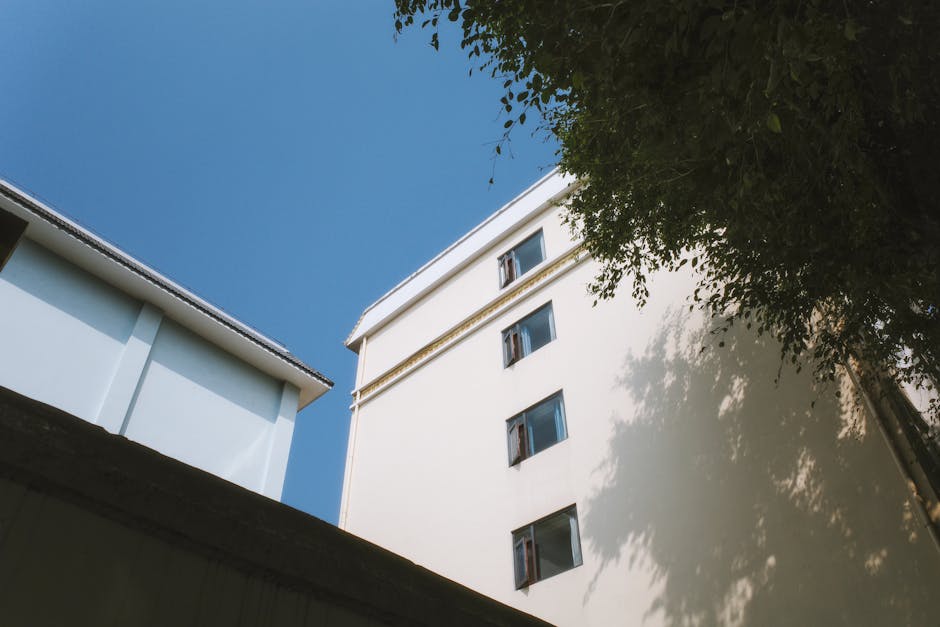 生活服务行业数字化升级：从单店到连锁的全维度SaaS系统设计与技术实践