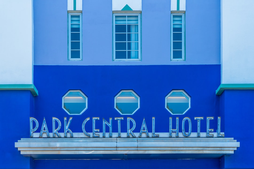 2026酒店业新常态：从“智慧客房”到“身心操作系统”的深度进化