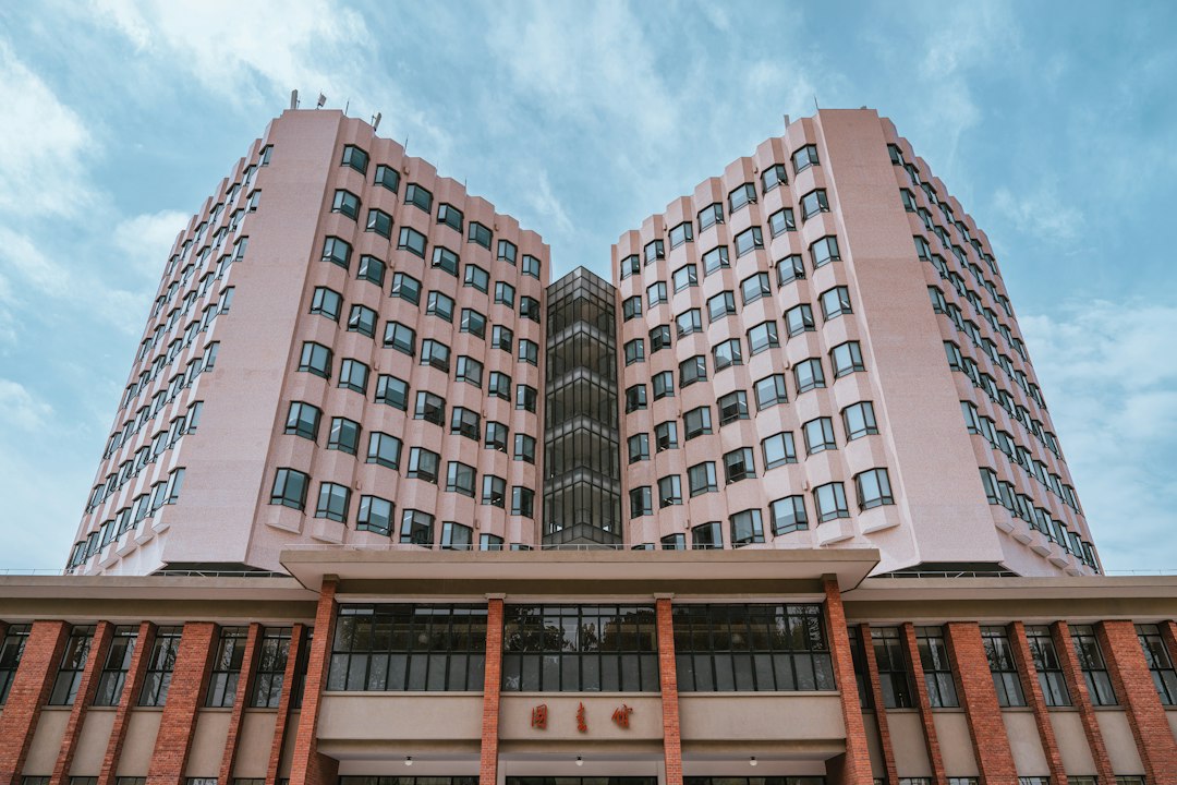 郑州足疗洗浴行业数字化转型观察：支点软件与钟无忧软件如何重构门店管理效率