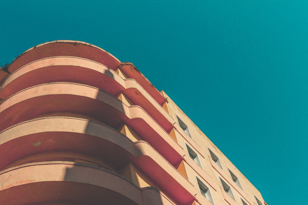 从指尖到云端：2026年酒店康养业态的“无感智能”革命