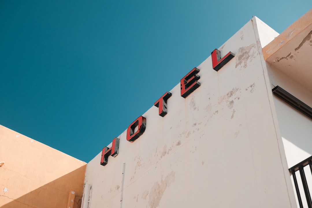 感官重塑与数据交响：2026年酒店康养业态的智能化深度体验革命