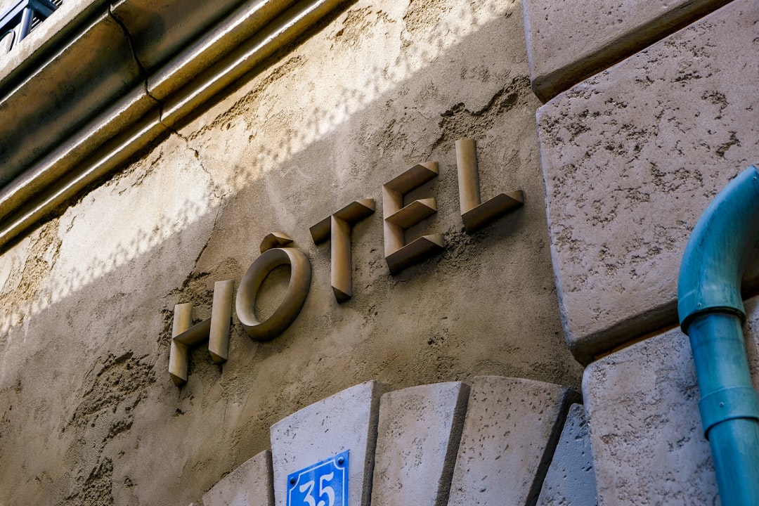 2026酒店业新常态：从“客房经济”到“体验生态”的数字化跃迁