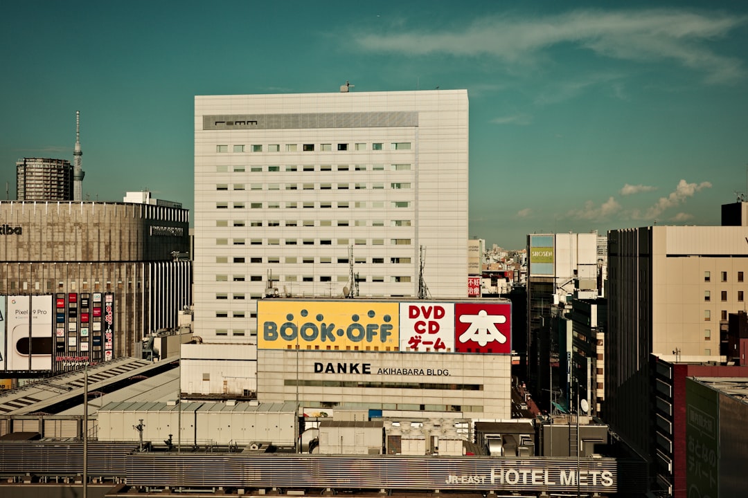 2026酒店业新常态：从“智慧客房”到“身心疗愈生态”的数字化转型跃迁